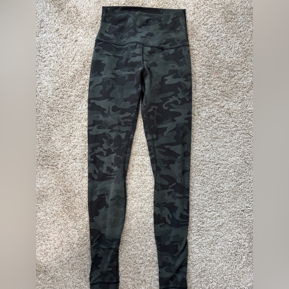 Lululemon size 4 Align Camo Leggings 28” inseam